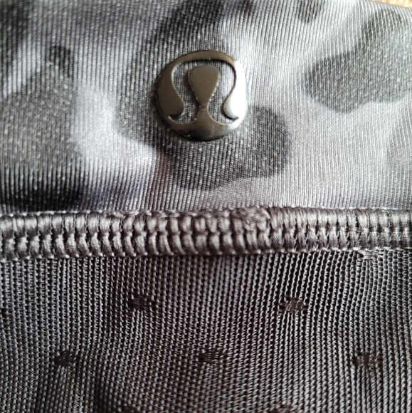 Lululemon Just Breathe mesh leggings - Picture 4 of 6